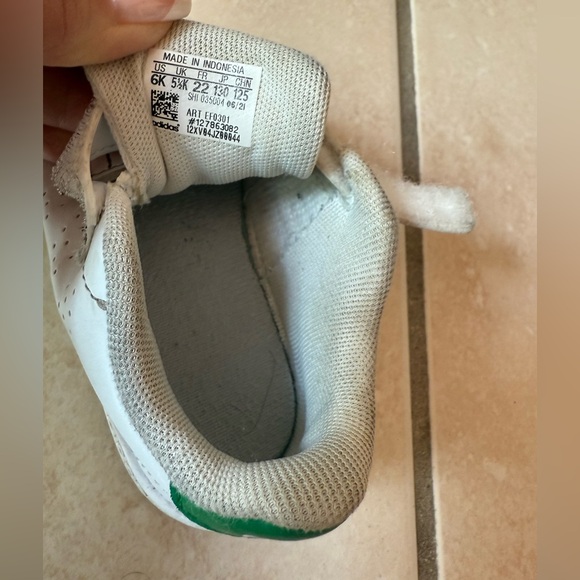 BIG BUNDLE OF BABY BOY CLOTHES & 3 SNEAKERS 9,12,18,24 MONTHS (28 total pieces) - Picture 13 of 16